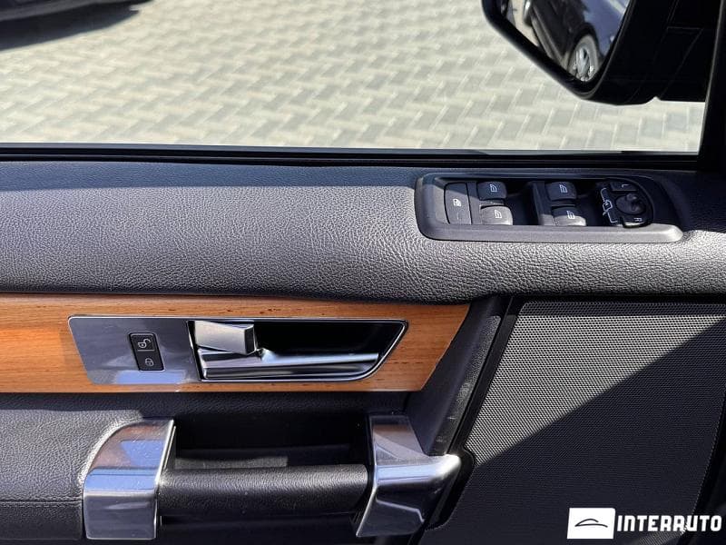 Land Rover Discovery 2012 — Миниатюра 8