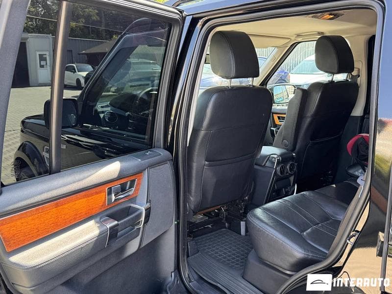 Land Rover Discovery 2012 — Миниатюра 13