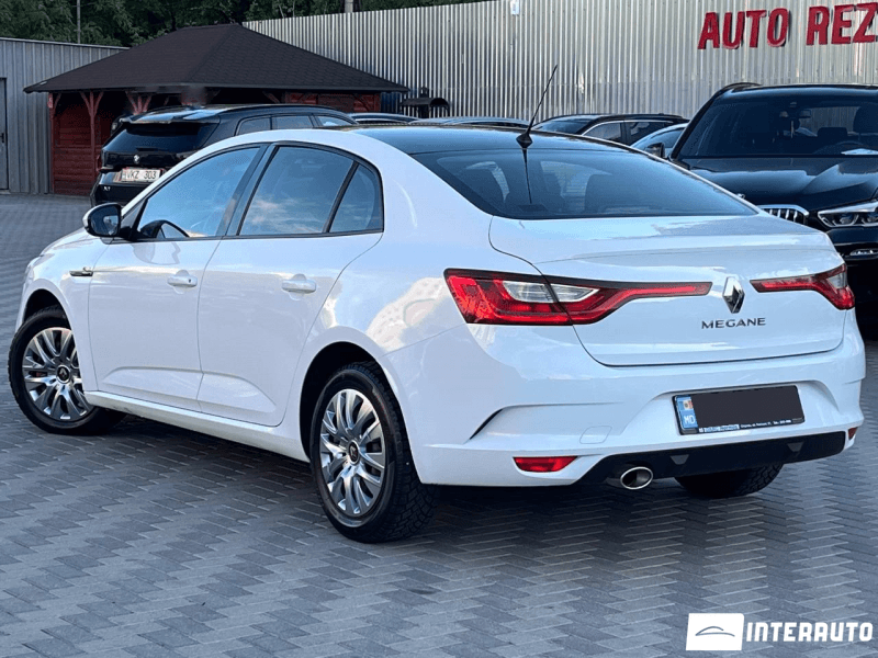 2017 Renault Megane — Miniatură 4