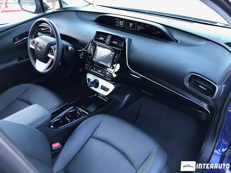 2017 Toyota Prius — Miniatură 6