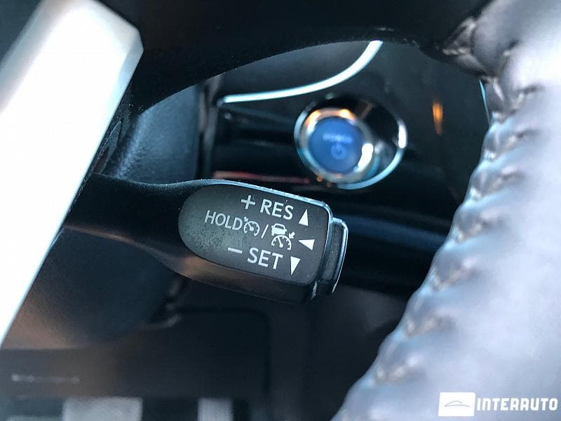 2017 Toyota Prius — Miniatură 17