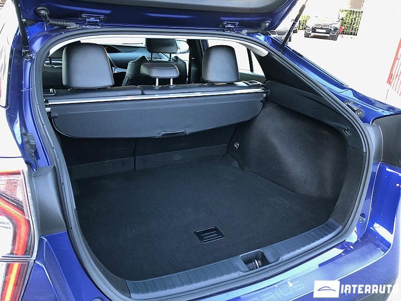 2017 Toyota Prius — Miniatură 20