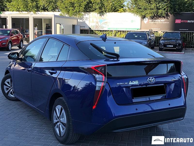 2017 Toyota Prius — Miniatură 3