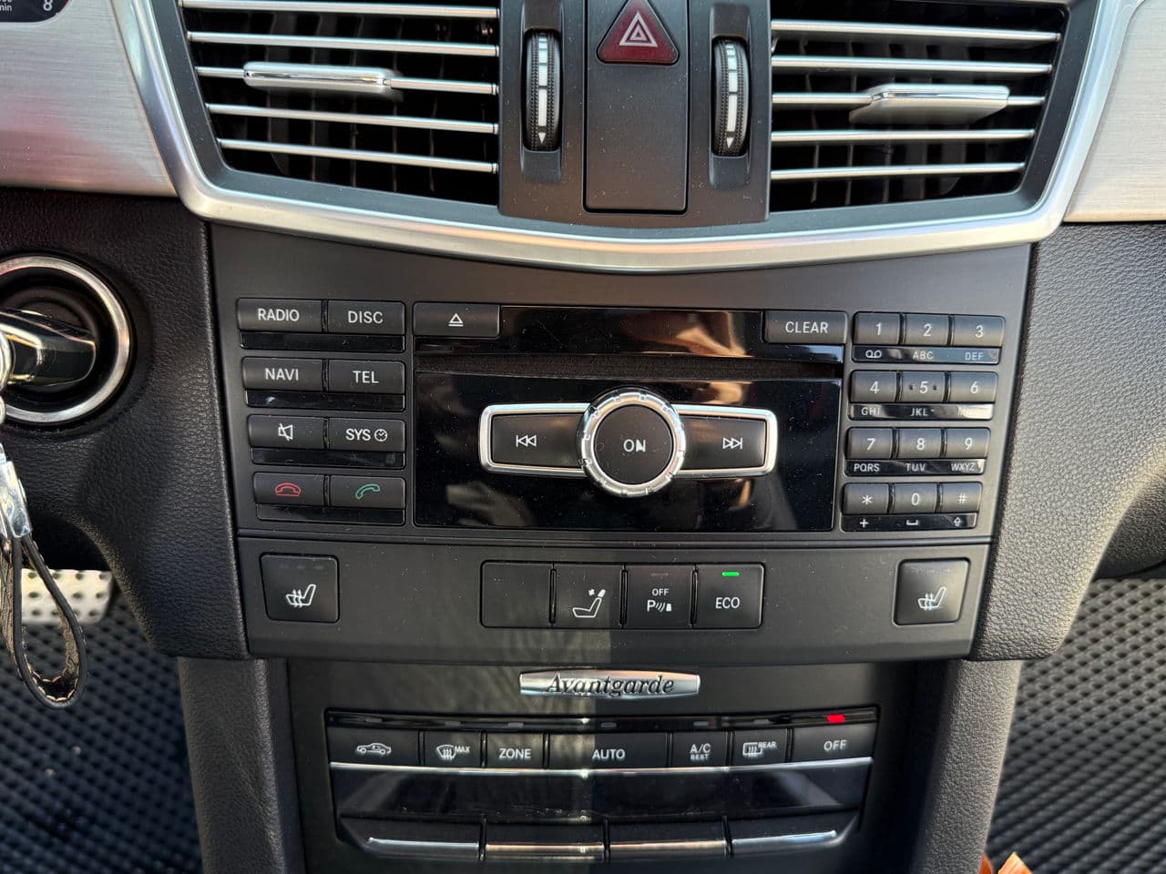2012 Mercedes E 250 — Miniatură 11