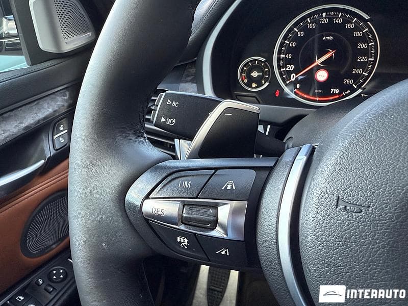 2017 BMW X6 M5.0D — Miniatură 14