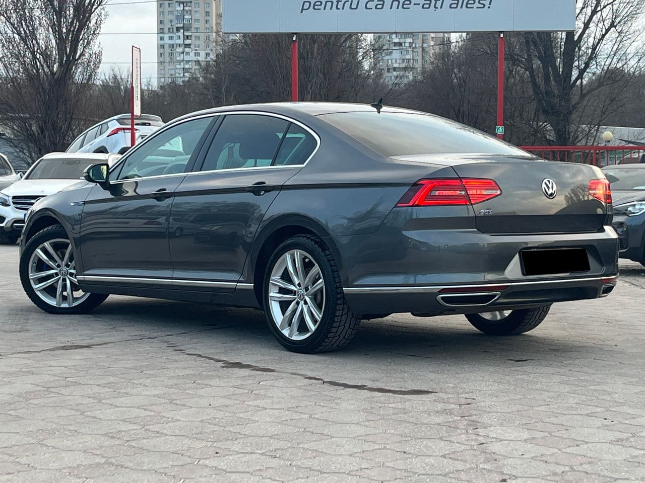 2016 Volkswagen Passat GTE — Miniatură 3