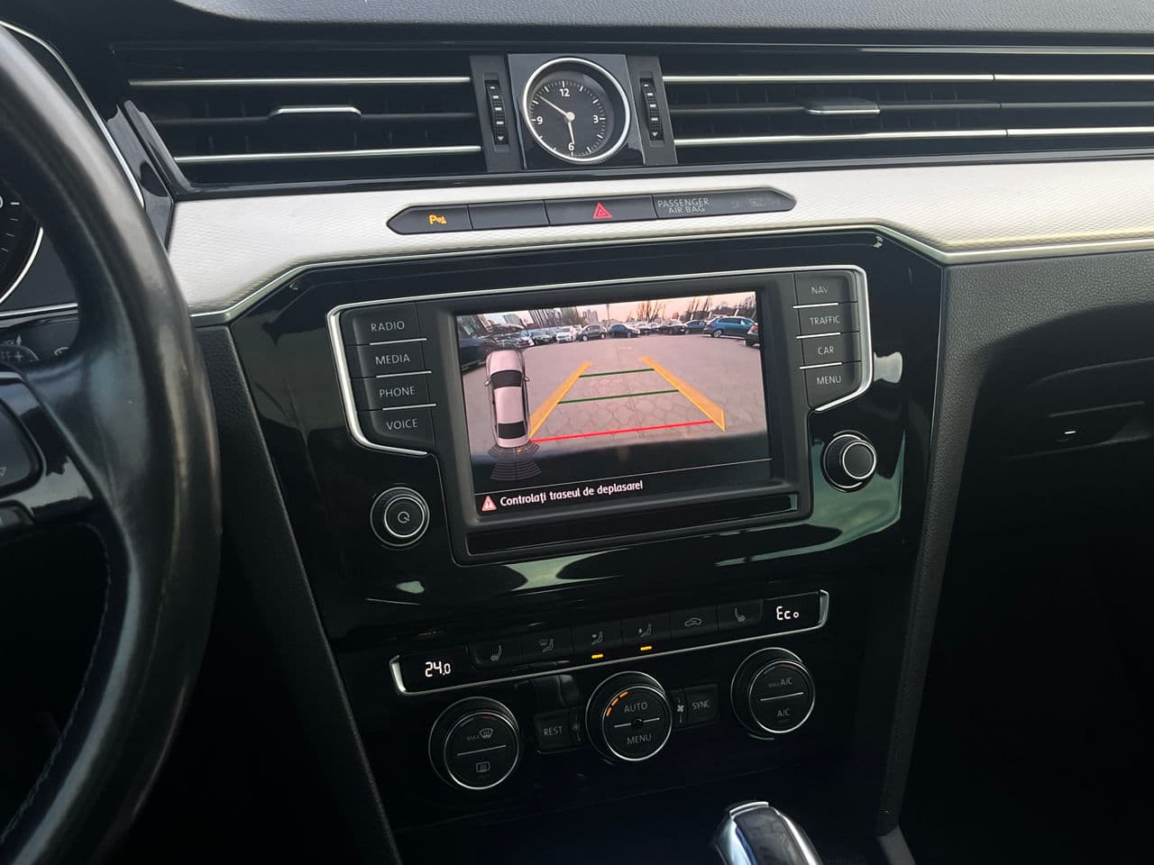 2016 Volkswagen Passat GTE — Miniatură 12