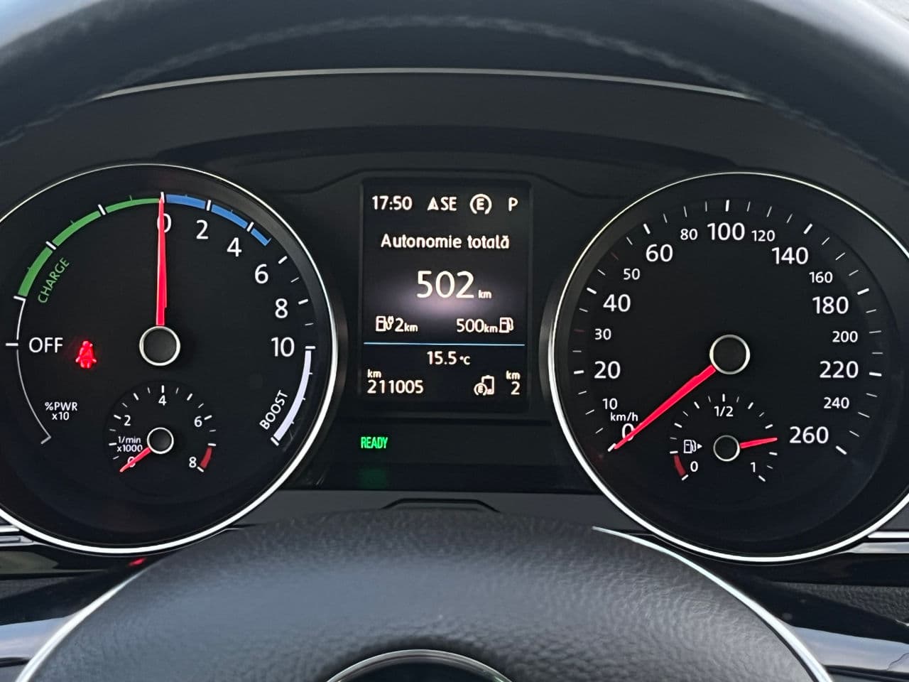 2016 Volkswagen Passat GTE — Miniatură 9