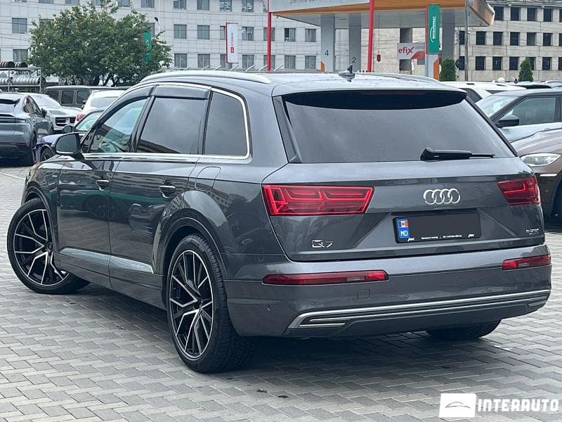 2018 Audi Q7 E-Tron — Miniatură 4