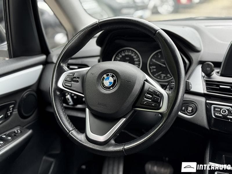 2016 BMW 216d — Miniatură 9