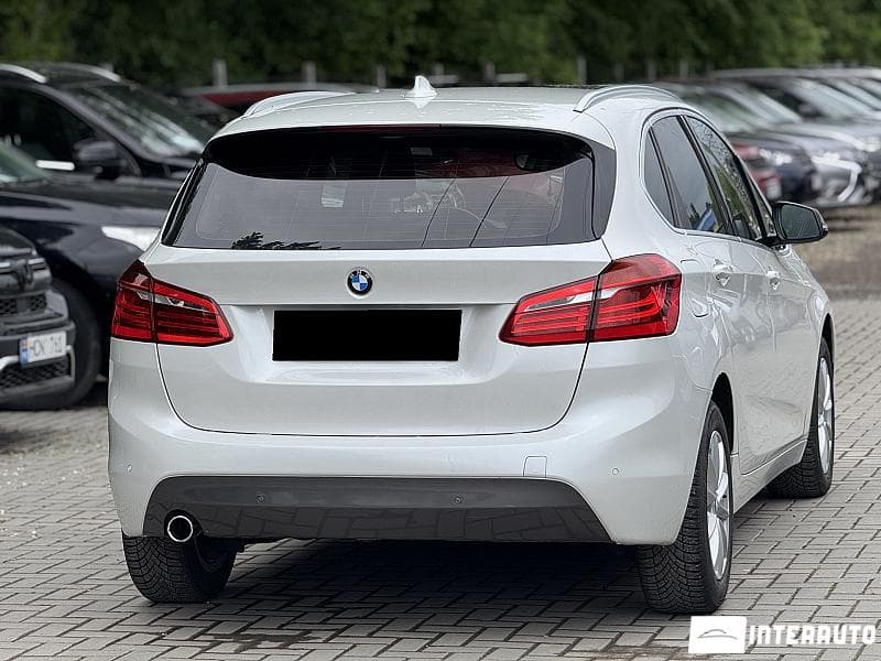 2016 BMW 216d — Miniatură 2