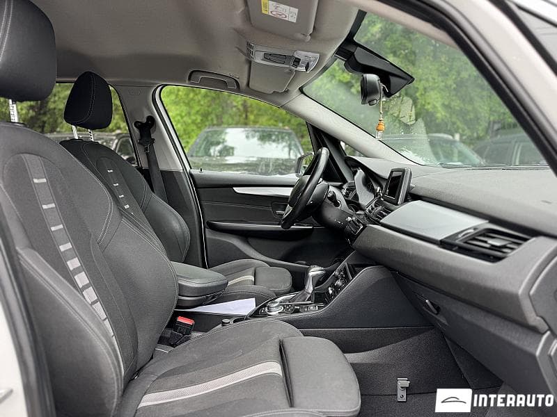 2016 BMW 216d — Miniatură 17