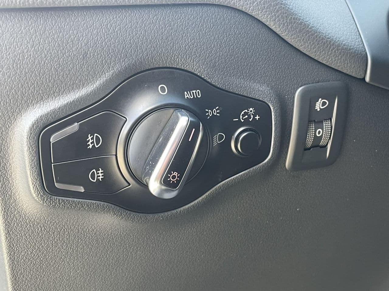 Audi Q5 2012 — Миниатюра 7