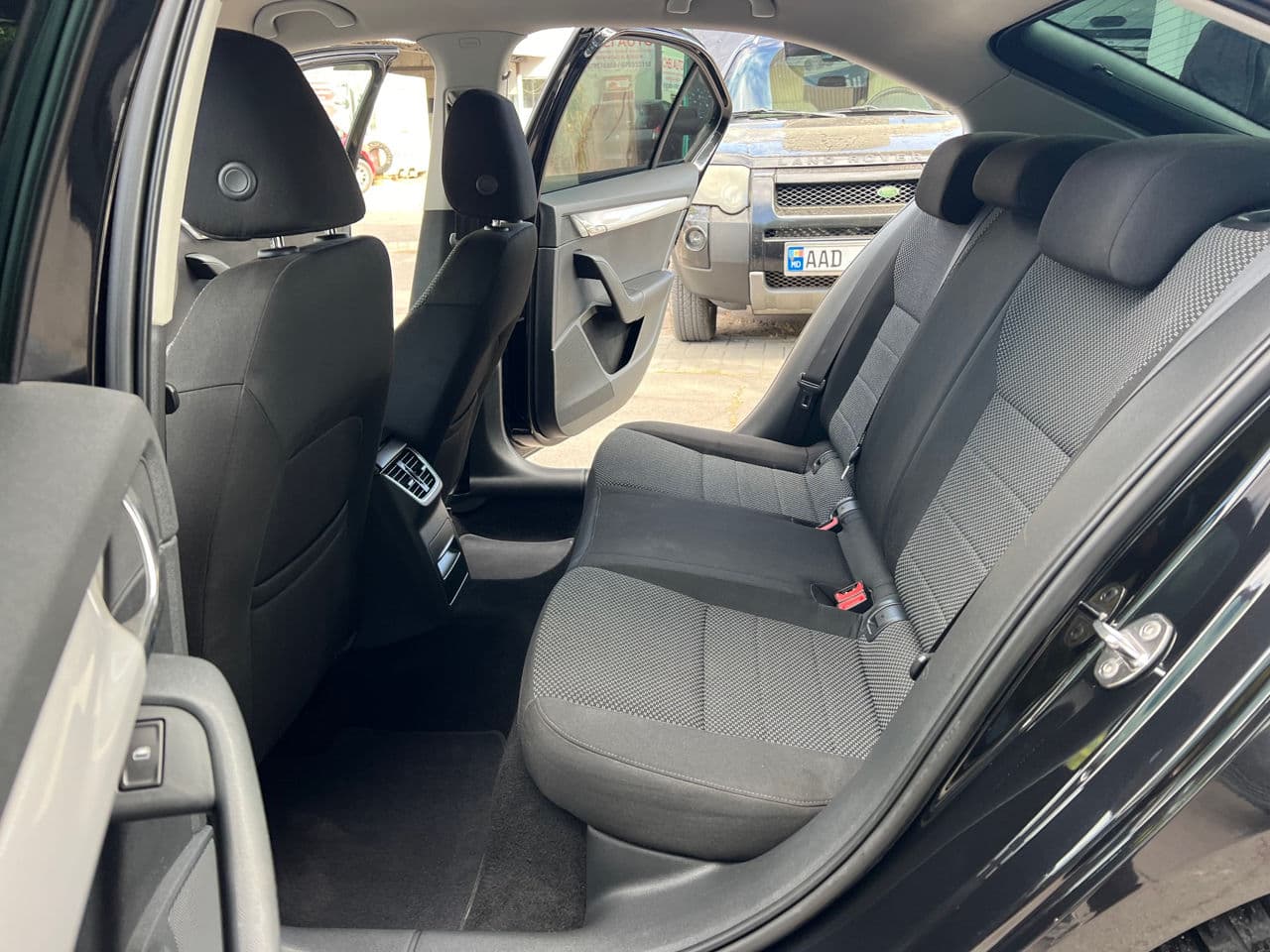2013 Skoda Octavia — Miniatură 6