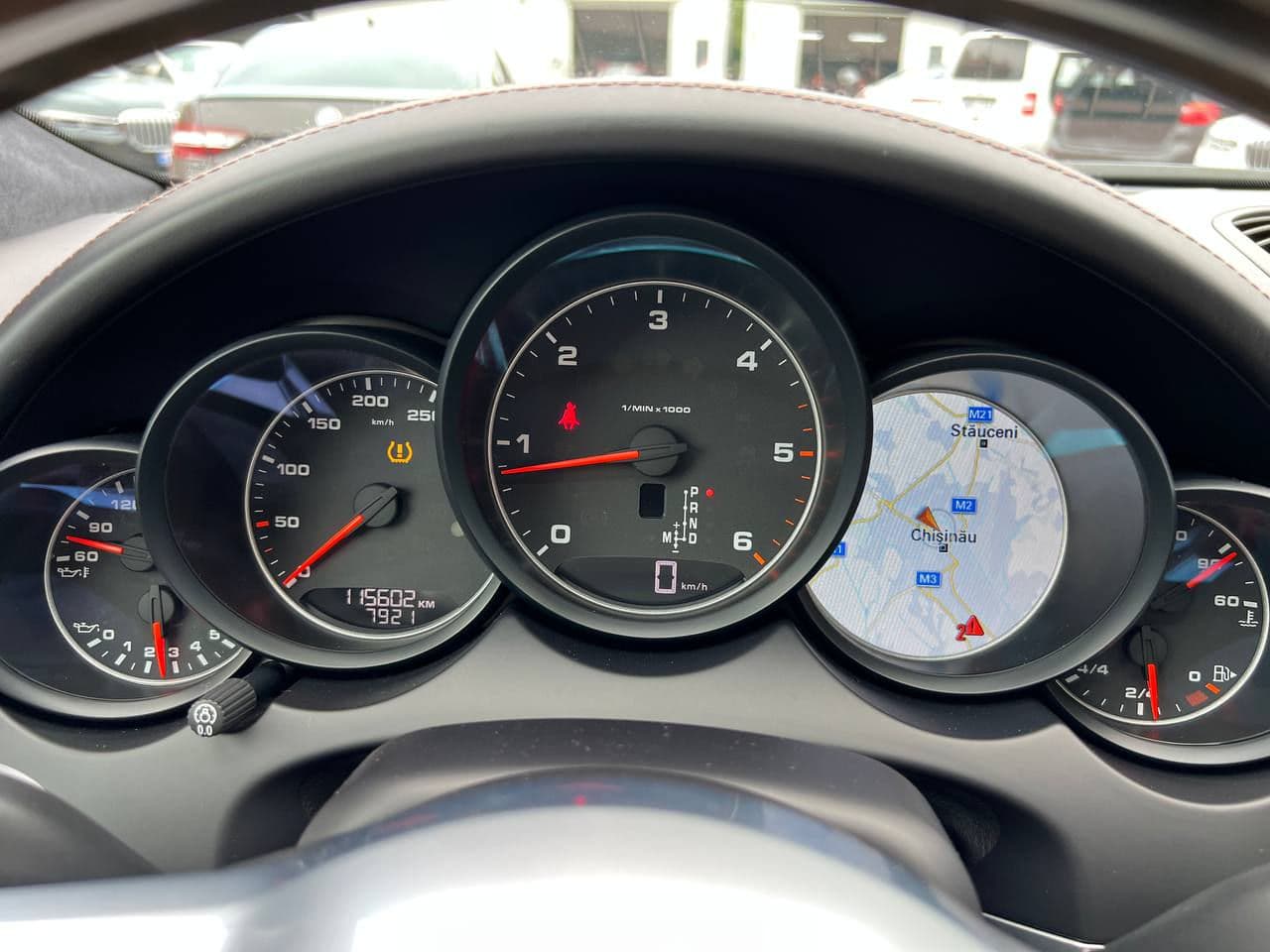 Porsche Cayenne 2017 — Миниатюра 9