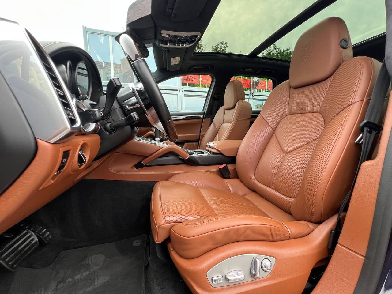 Porsche Cayenne 2017 — Миниатюра 7