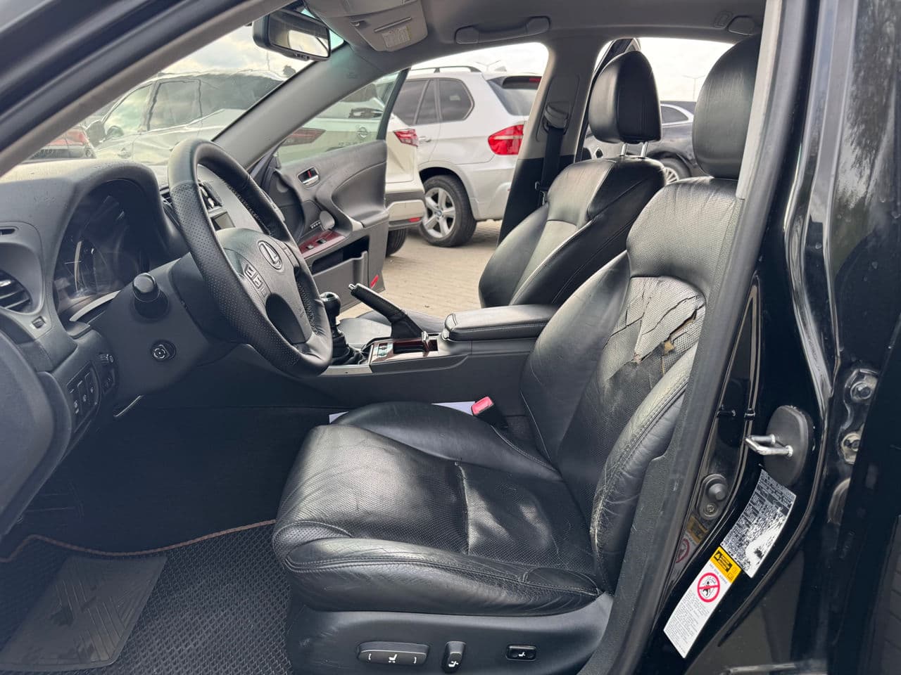 Lexus IS 220d 2006 — Миниатюра 5