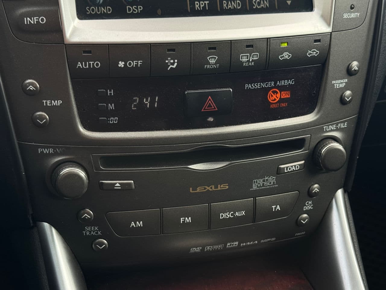 Lexus IS 220d 2006 — Миниатюра 10