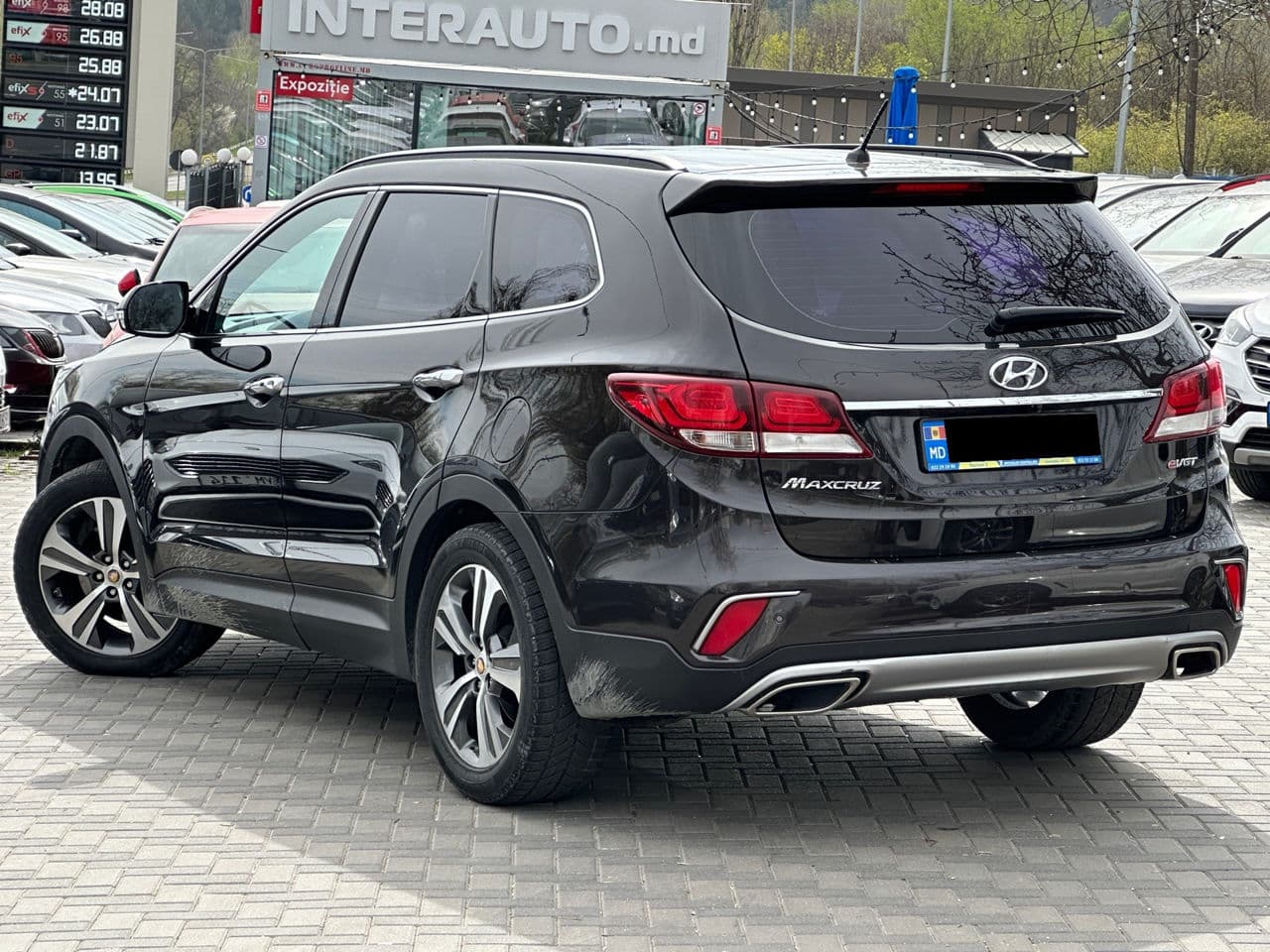 2016 Hyundai Grand Santa Fe — Miniatură 4