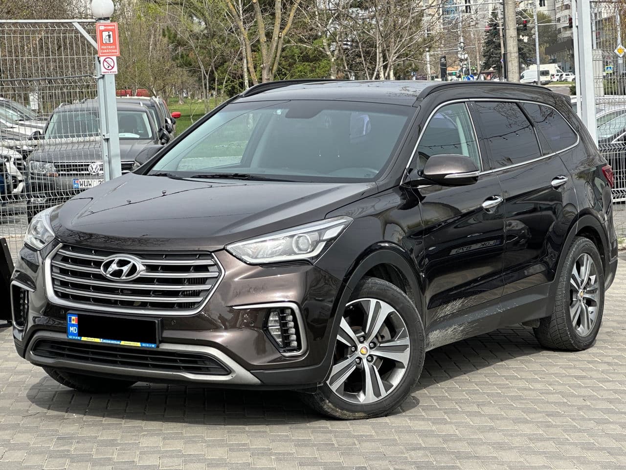 2016 Hyundai Grand Santa Fe — Miniatură 2