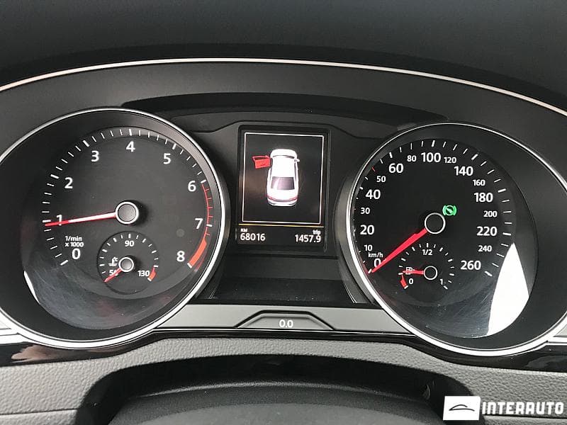 2016 Volkswagen Passat — Miniatură 9