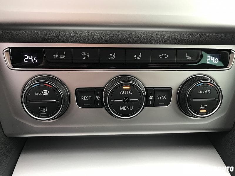 2016 Volkswagen Passat — Miniatură 20