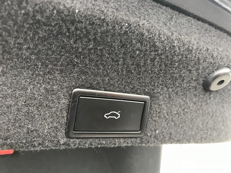 2016 Volkswagen Passat — Miniatură 18