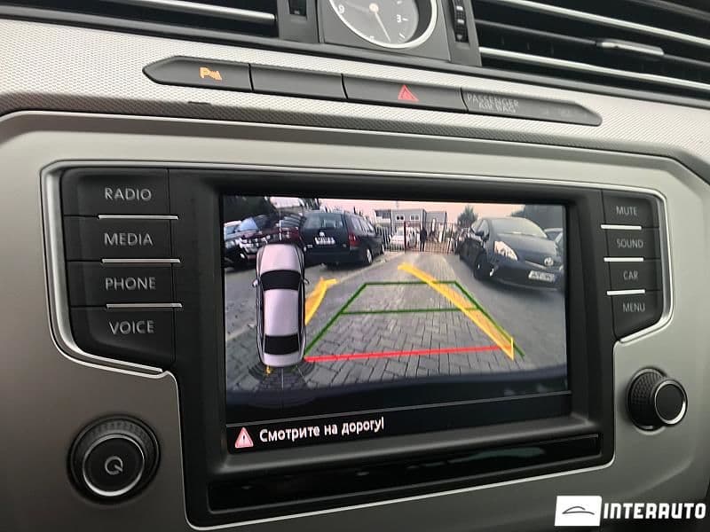 2016 Volkswagen Passat — Miniatură 12