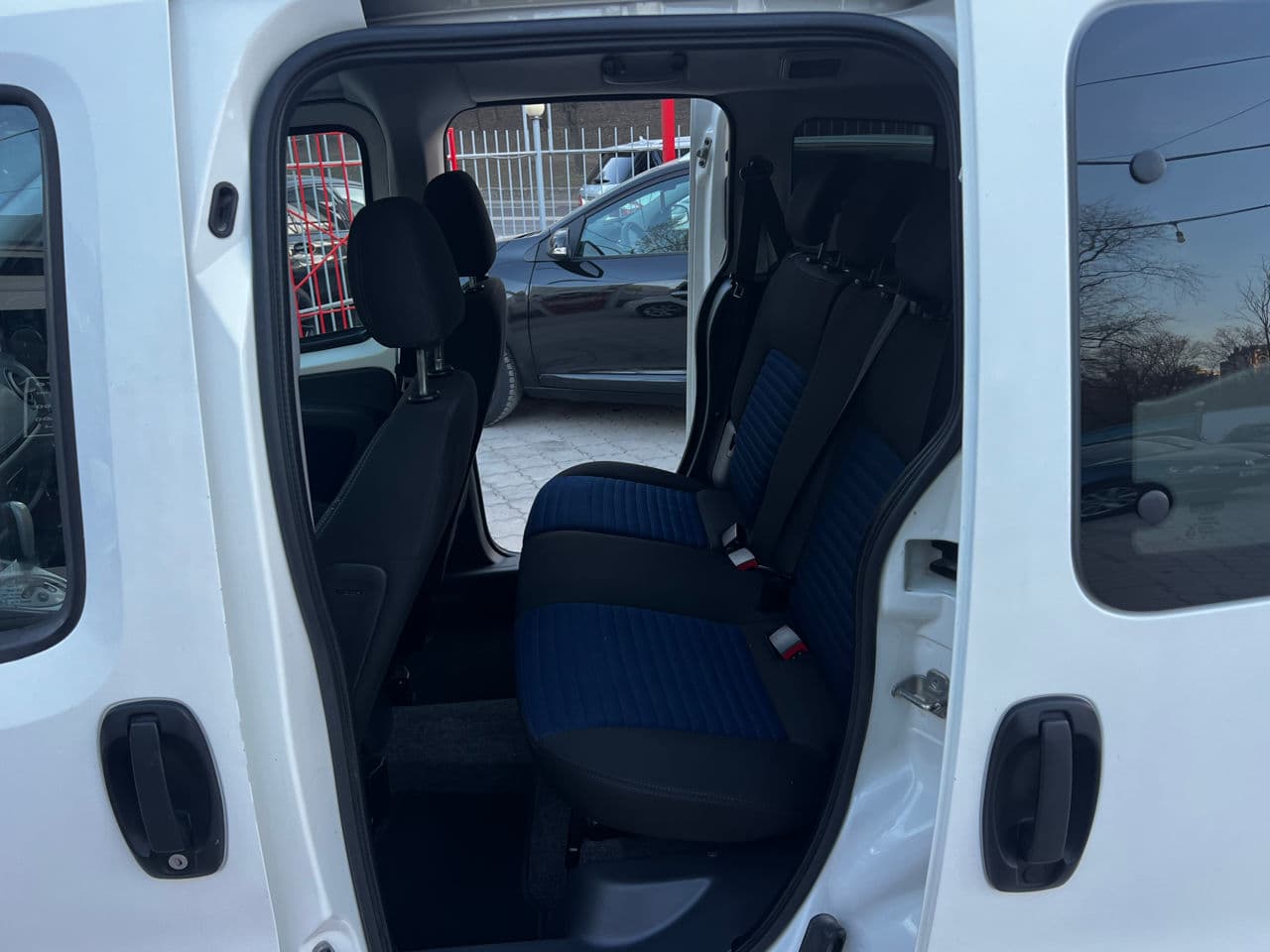 2010 Fiat Qubo — Miniatură 15