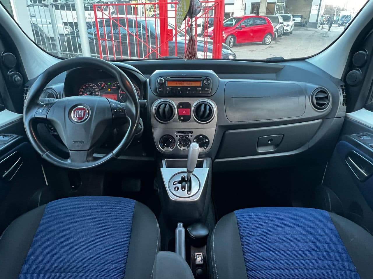 2010 Fiat Qubo — Miniatură 8