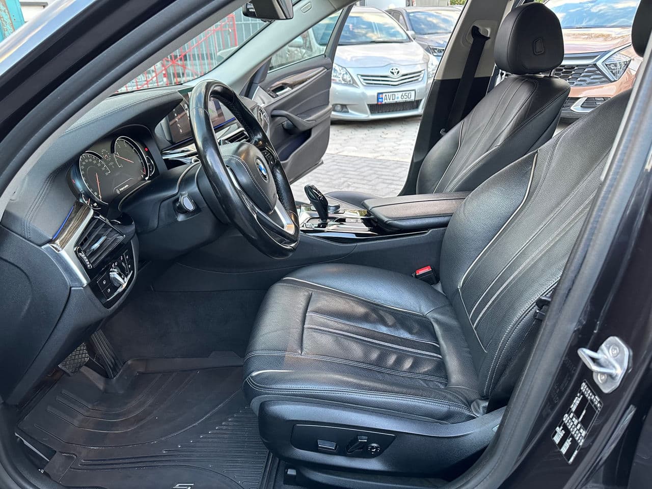 2017 BMW 520 — Miniatură 5