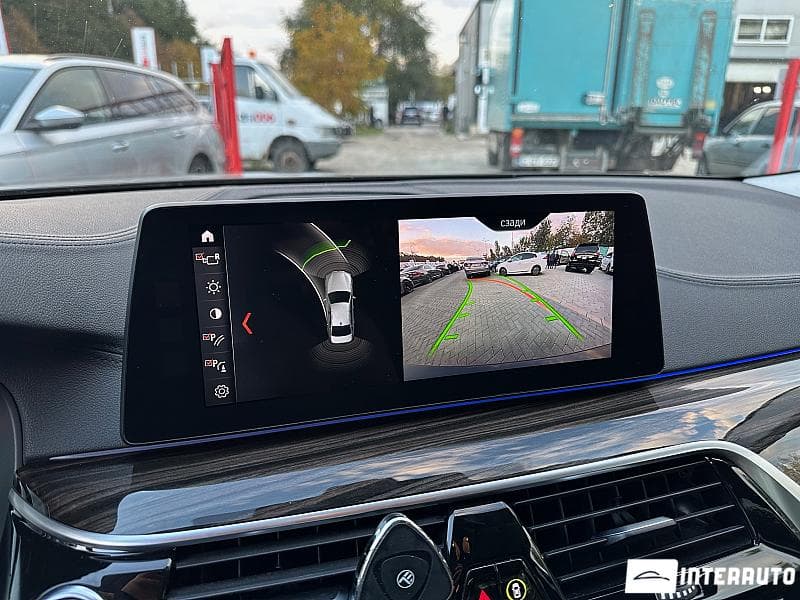 2017 BMW 520 — Miniatură 12