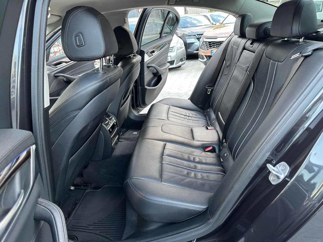 2017 BMW 520 — Miniatură 6