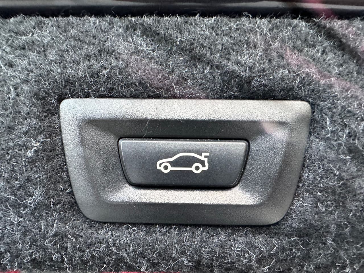 2017 BMW 520 — Miniatură 16