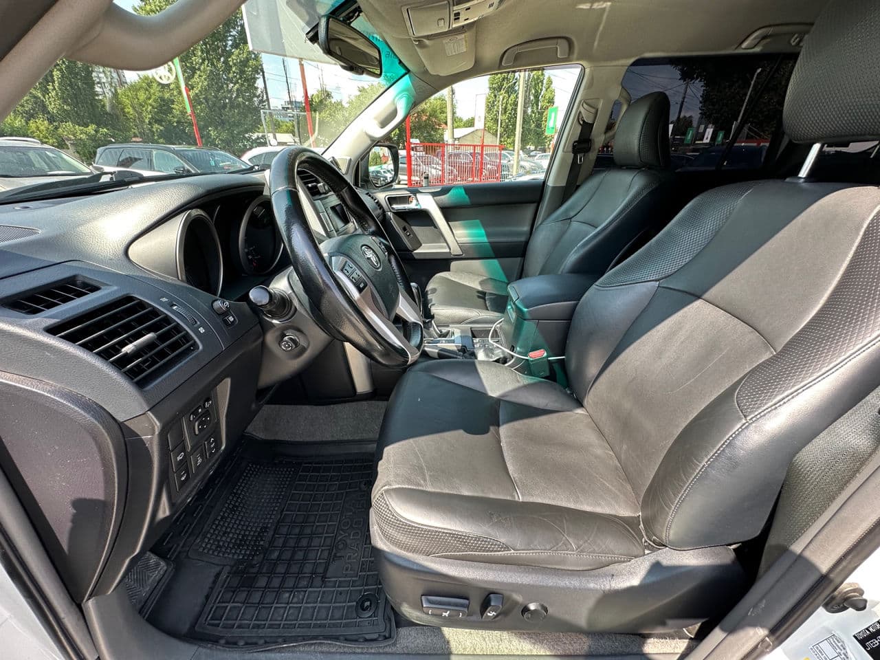 2012 Toyota Land Cruiser Prado — Miniatură 7