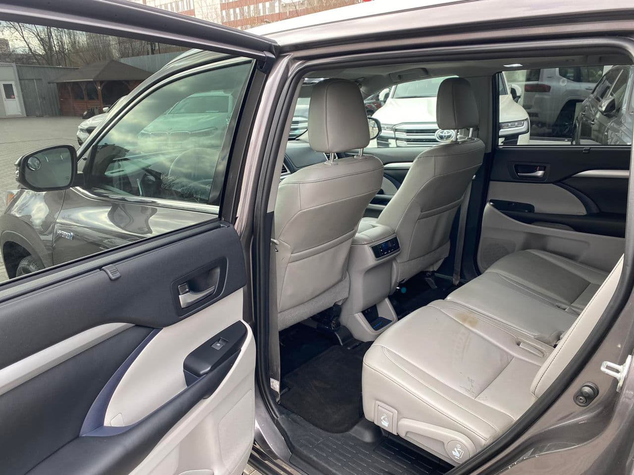 2019 Toyota Highlander — Miniatură 22