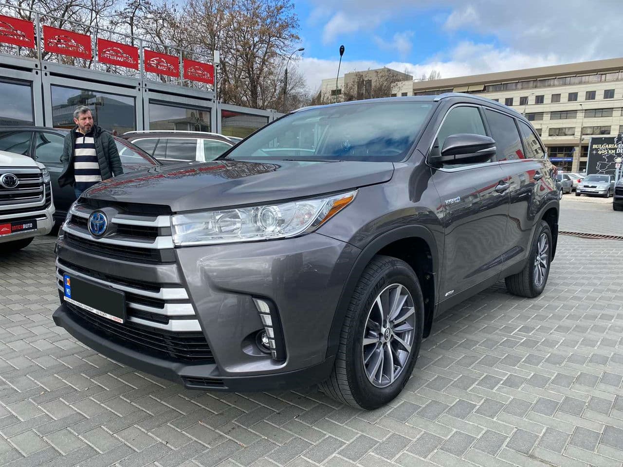 2019 Toyota Highlander — Miniatură 3