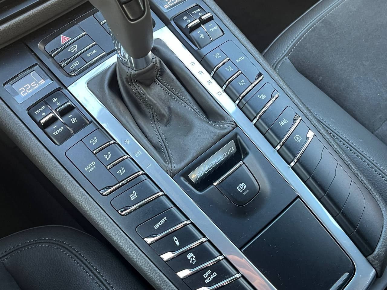 2020 Porsche Macan — Miniatură 13