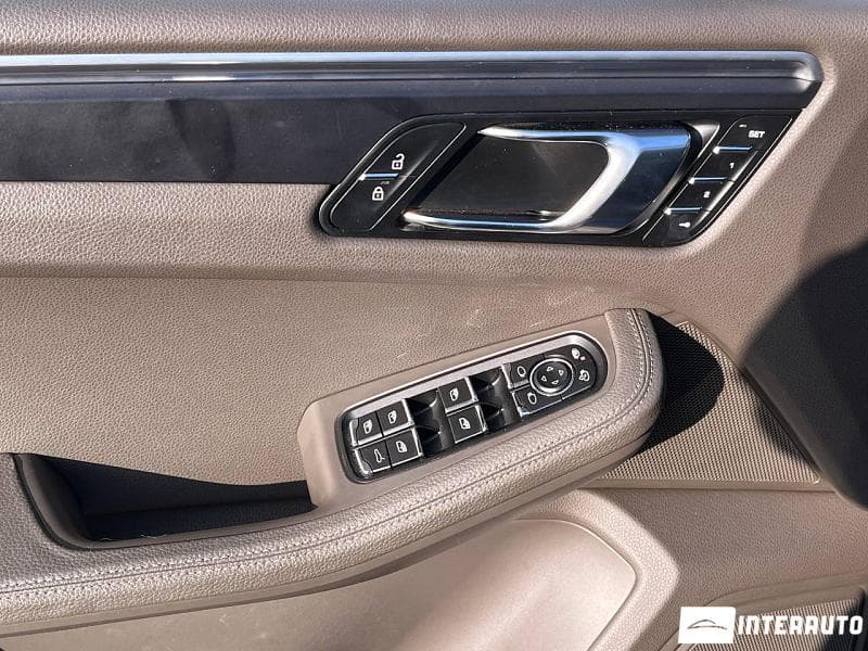 2020 Porsche Macan — Miniatură 5