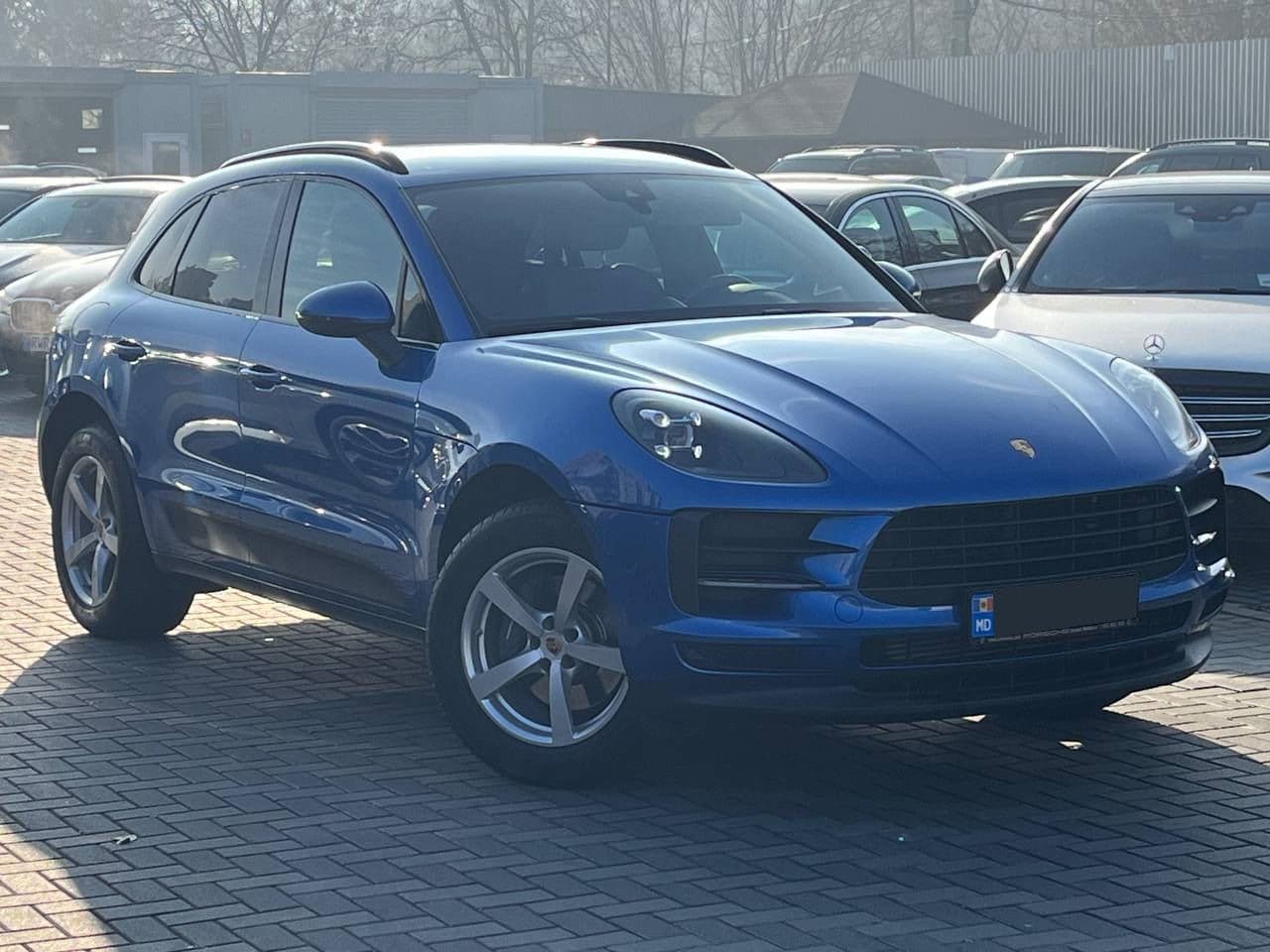 2020 Porsche Macan — Miniatură 3