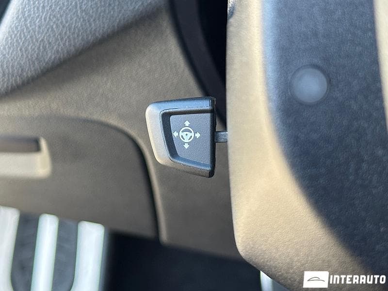 2018 BMW 520 — Miniatură 16