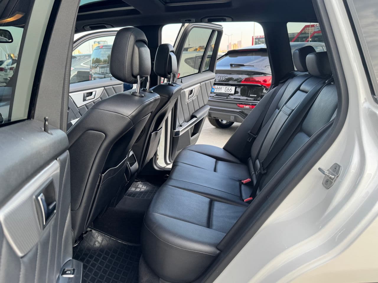 2013 Mercedes GLK 250 — Miniatură 13