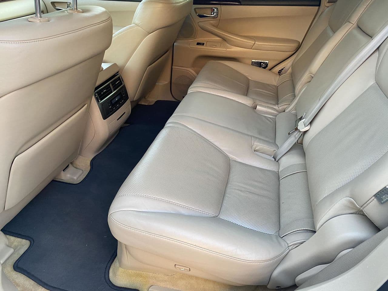 Lexus LX 570 2011 — Миниатюра 22