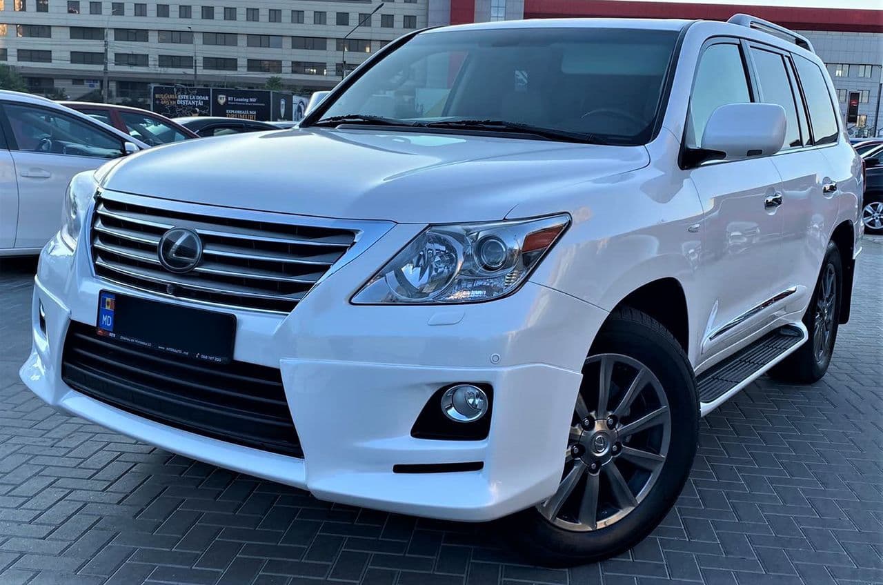 Lexus LX 570 2011 — Миниатюра 2