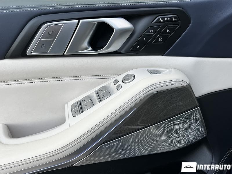 BMW X7 3.0d 2020 — Миниатюра 28