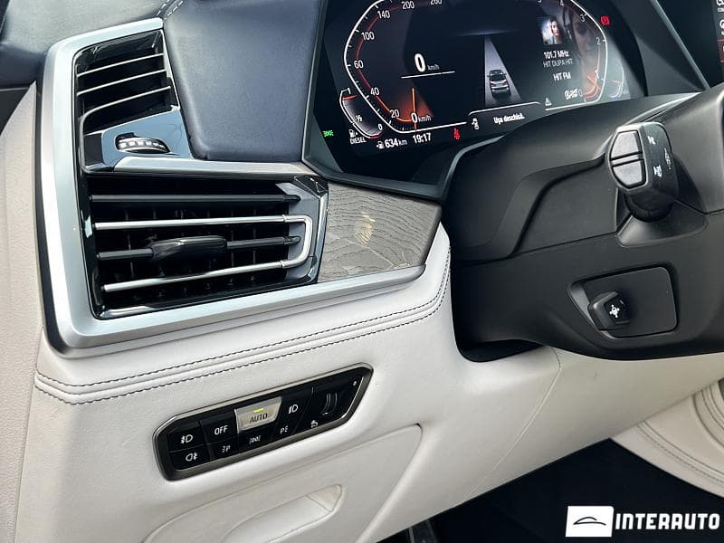 BMW X7 3.0d 2020 — Миниатюра 26
