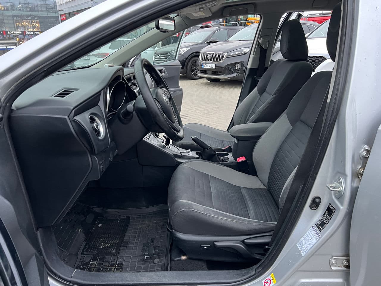 2015 Toyota Auris — Miniatură 5