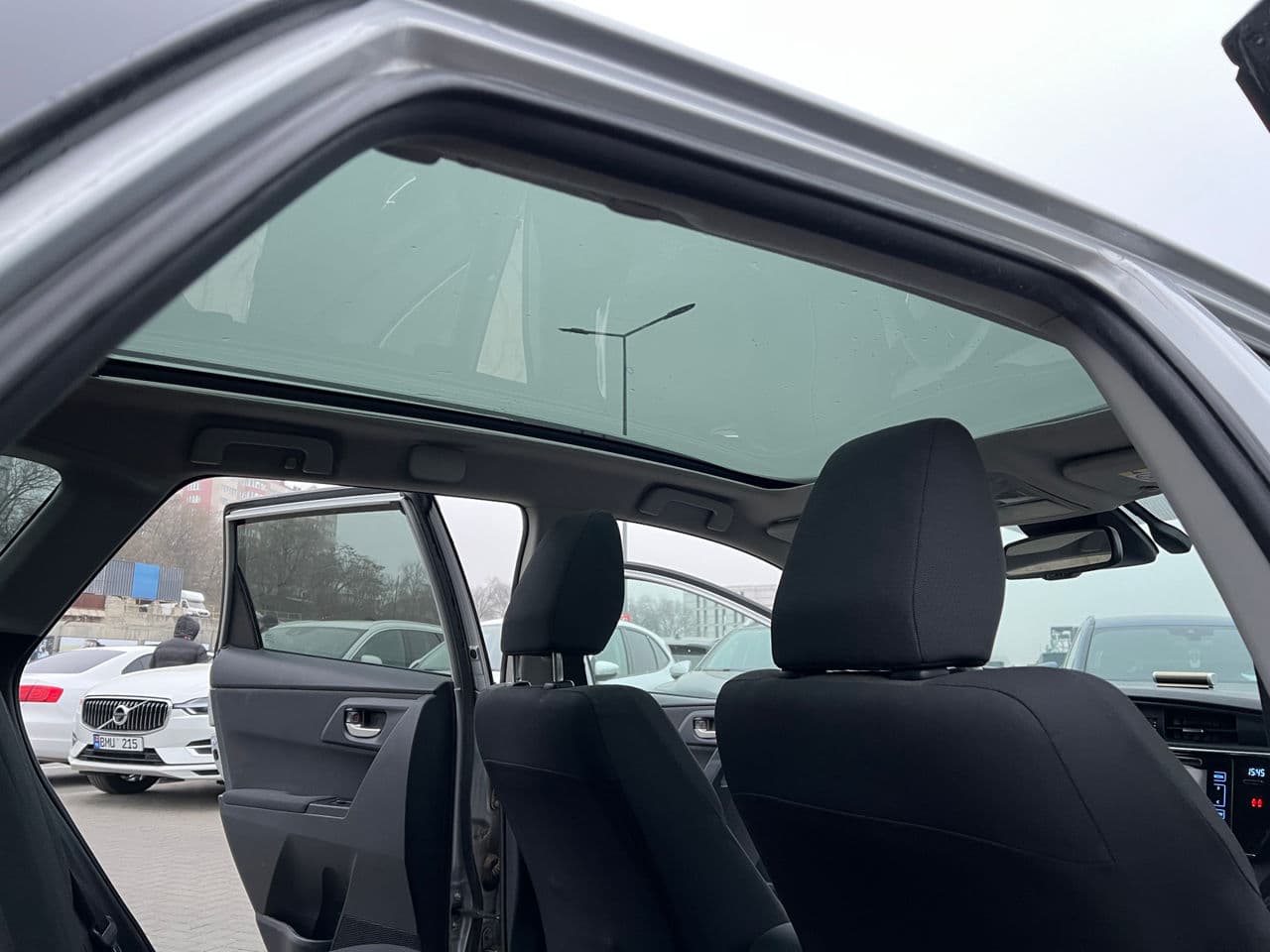 2015 Toyota Auris — Miniatură 13