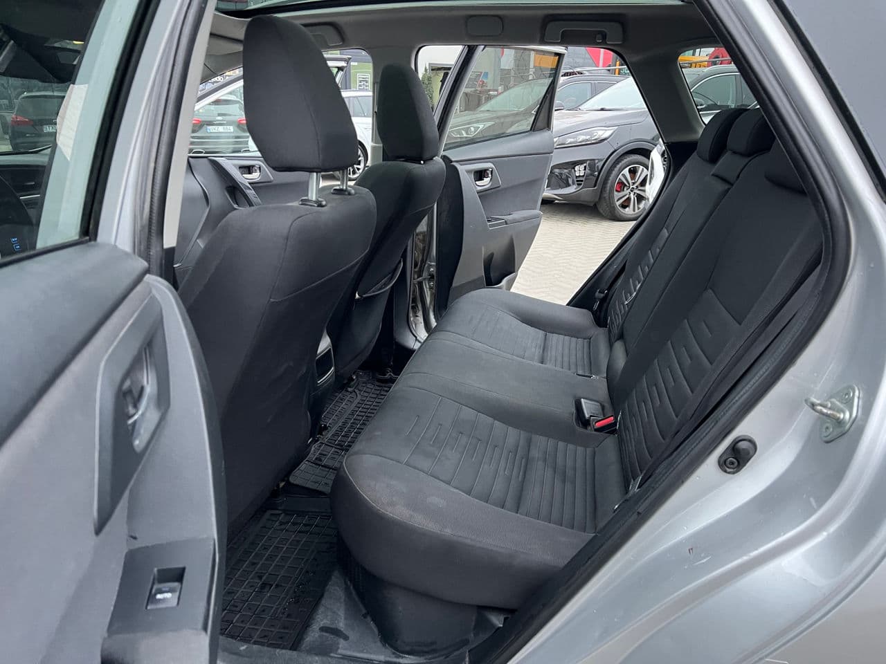 2015 Toyota Auris — Miniatură 12
