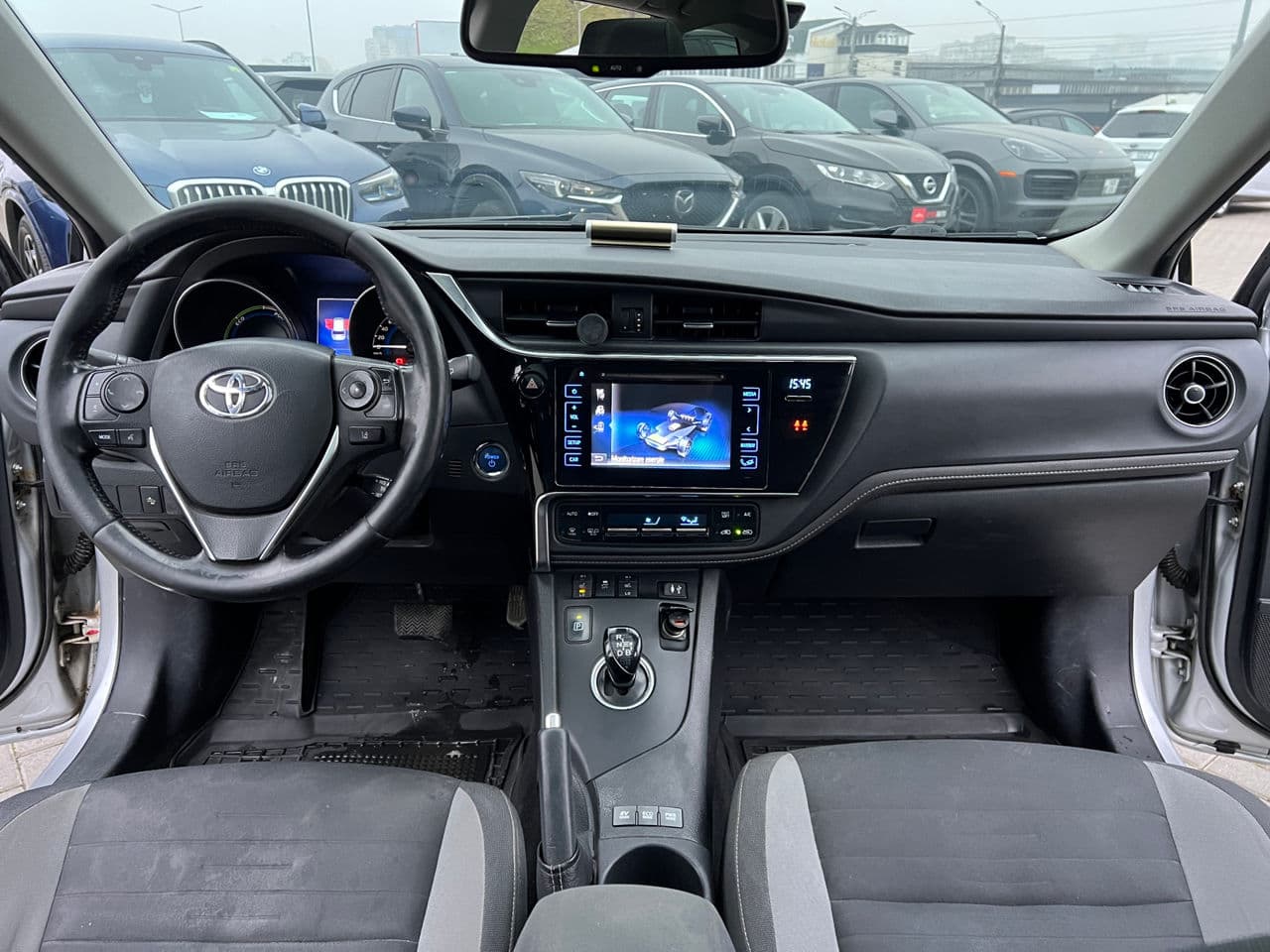 2015 Toyota Auris — Miniatură 6